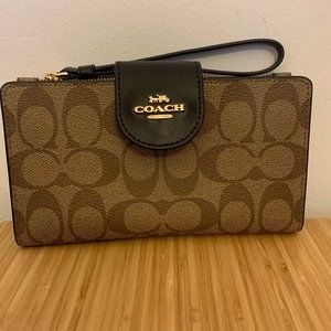 Coach Tech Phone Wallet In Colorblock Signature Canvas